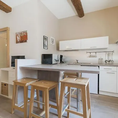 Le Five Boroughs, T2 Cosy, Centre Apartment *